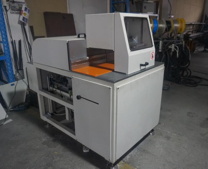 【无锡】半自动切铝机什么牌子好？亚太航空选择邓氏机械